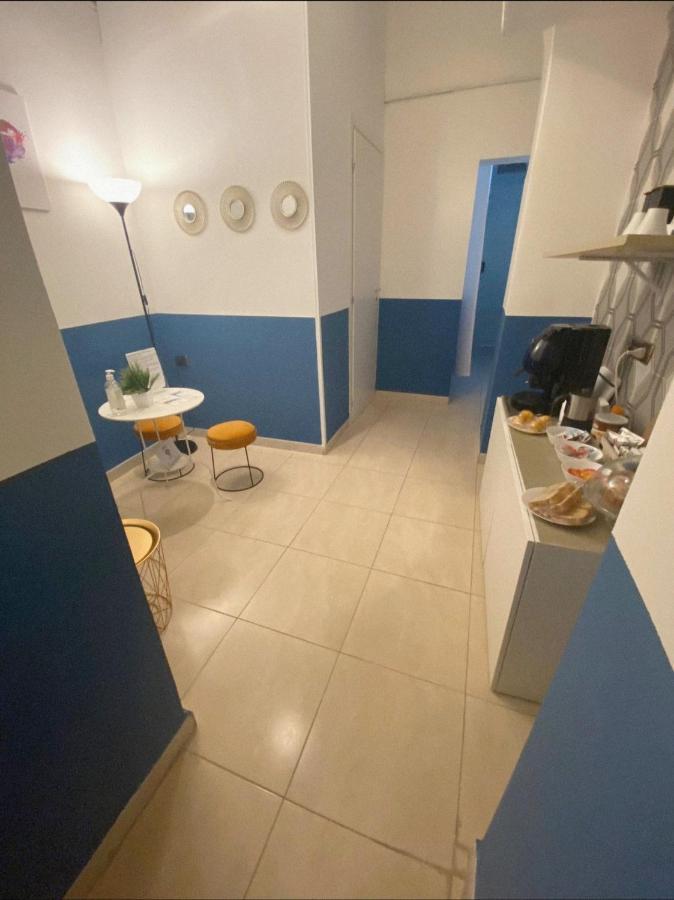 Domus Luigi Leone II Acomodação com café da manhã Nápoles Exterior foto